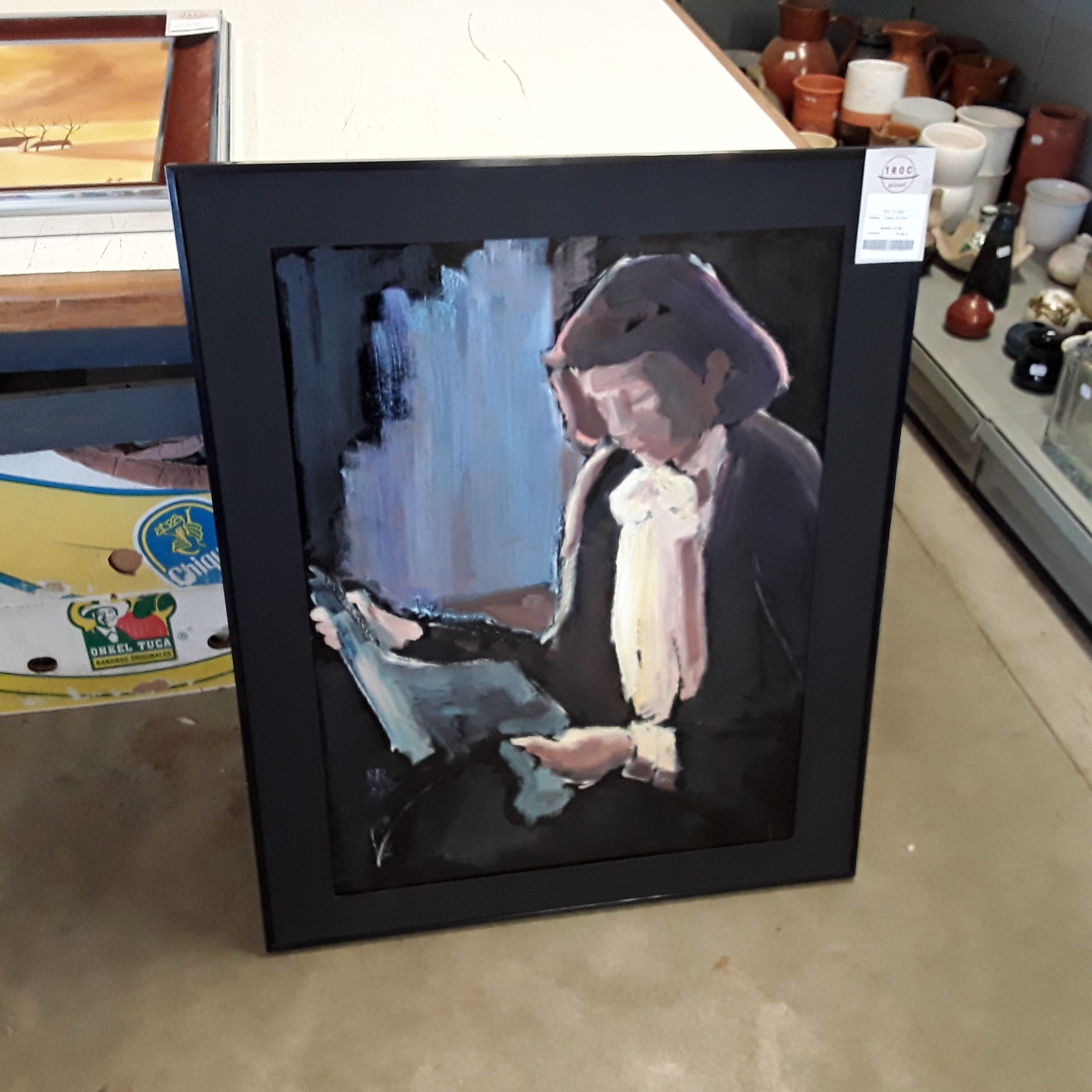 <p>Tableau " Dame au livre "<br />45,00 € T.T.C<br /><a href="/Article/121389?type=depose" style="color:white;" target="_blank">Lien vers l&#39;article</a></p>