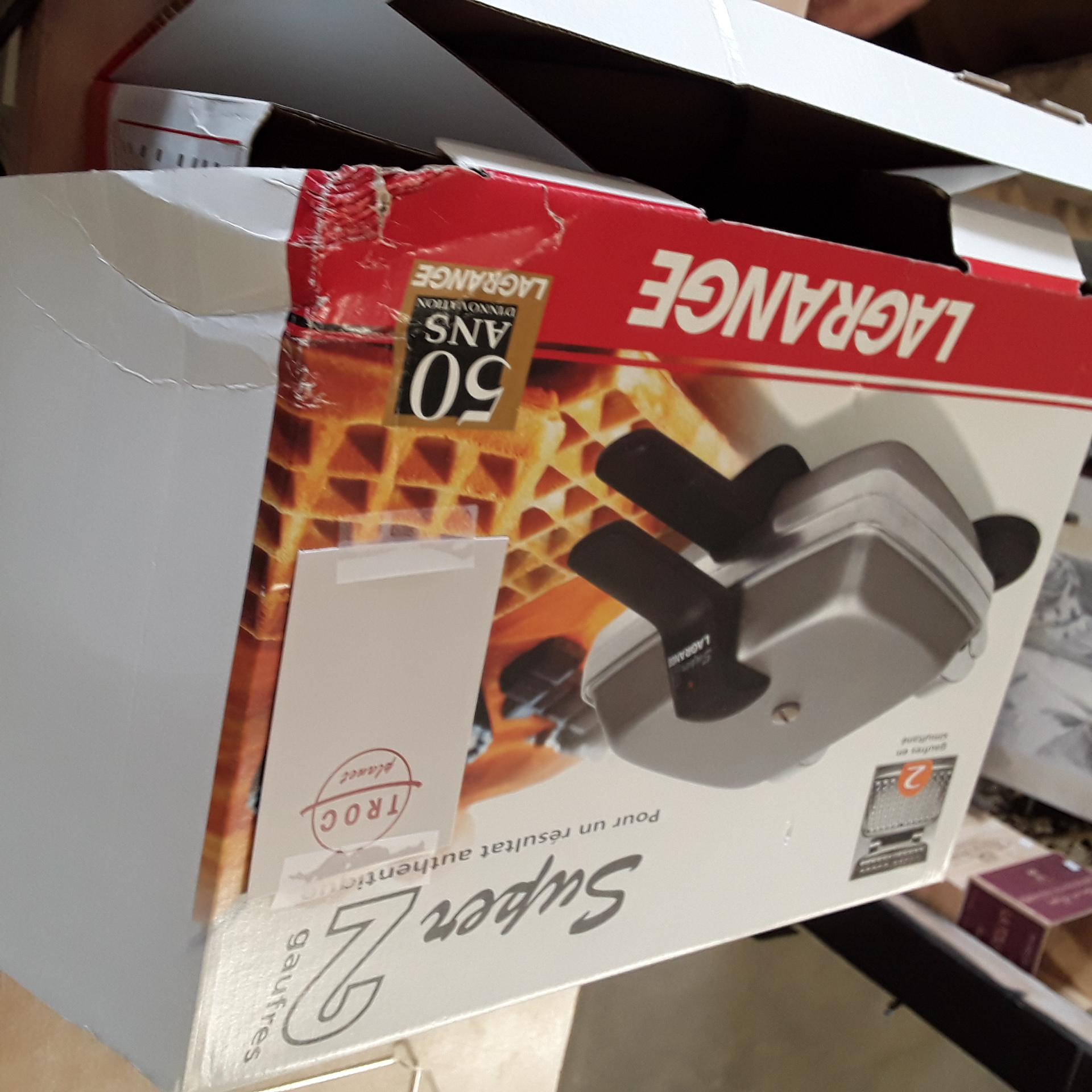 <p>Gaufrier Lagrange<br />15,00 € T.T.C<br /><a href="/Article/122571?type=depose" style="color:white;" target="_blank">Lien vers l'article</a></p>