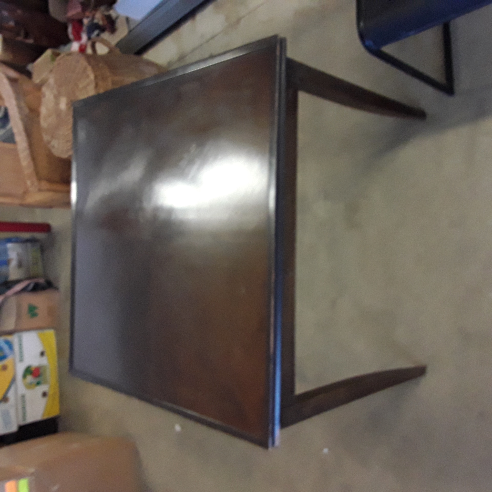 <p>Table carré pour Bridge<br />80x80x H: 70 cm<br />50,00 € T.T.C<br /><a href="/Article/123591?type=depose" style="color:white;" target="_blank">Lien vers l'article</a></p>