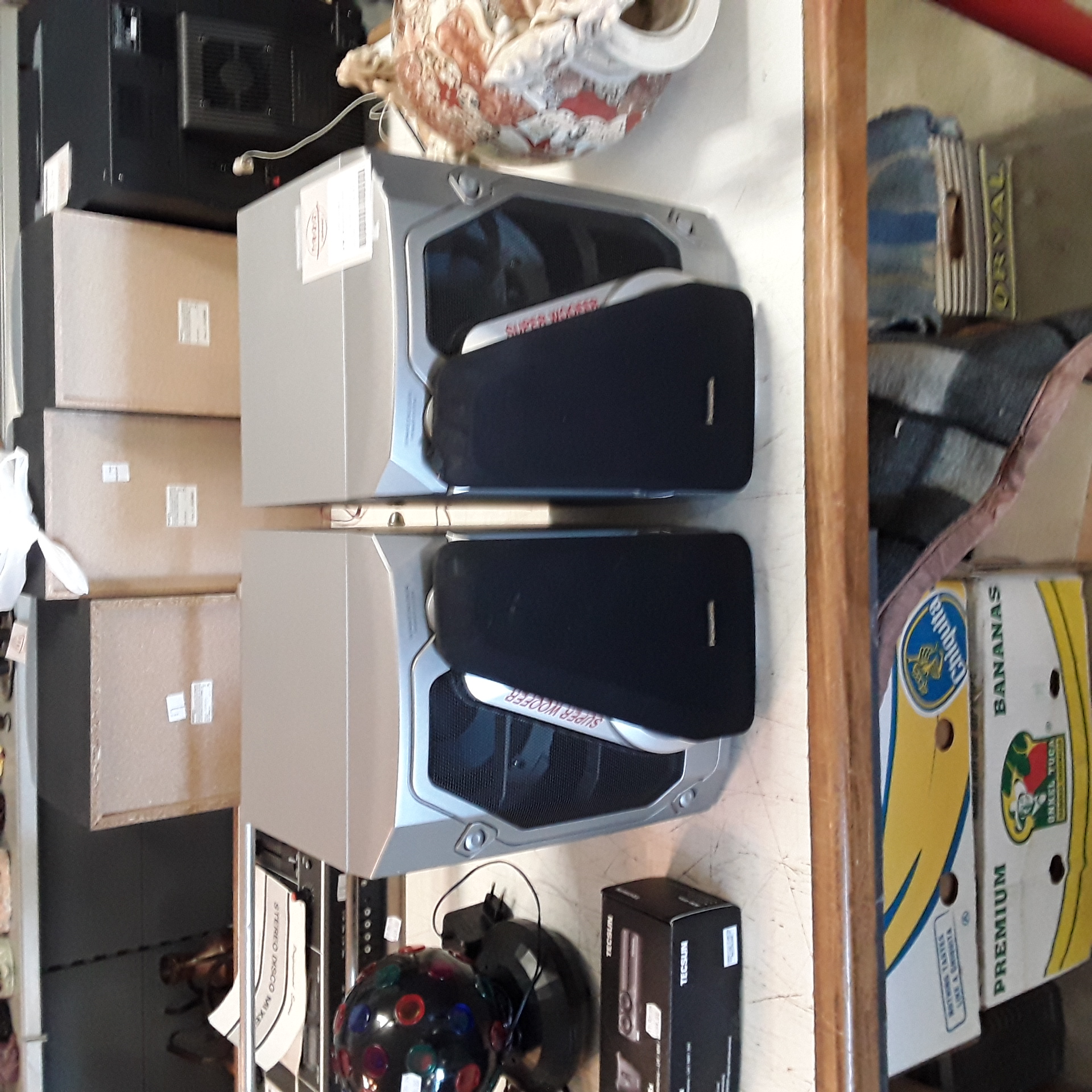 <p>Baffle Panasonic la paire<br />40,00 € T.T.C<br /><a href="/Article/123379?type=depose" style="color:white;" target="_blank">Lien vers l'article</a></p>