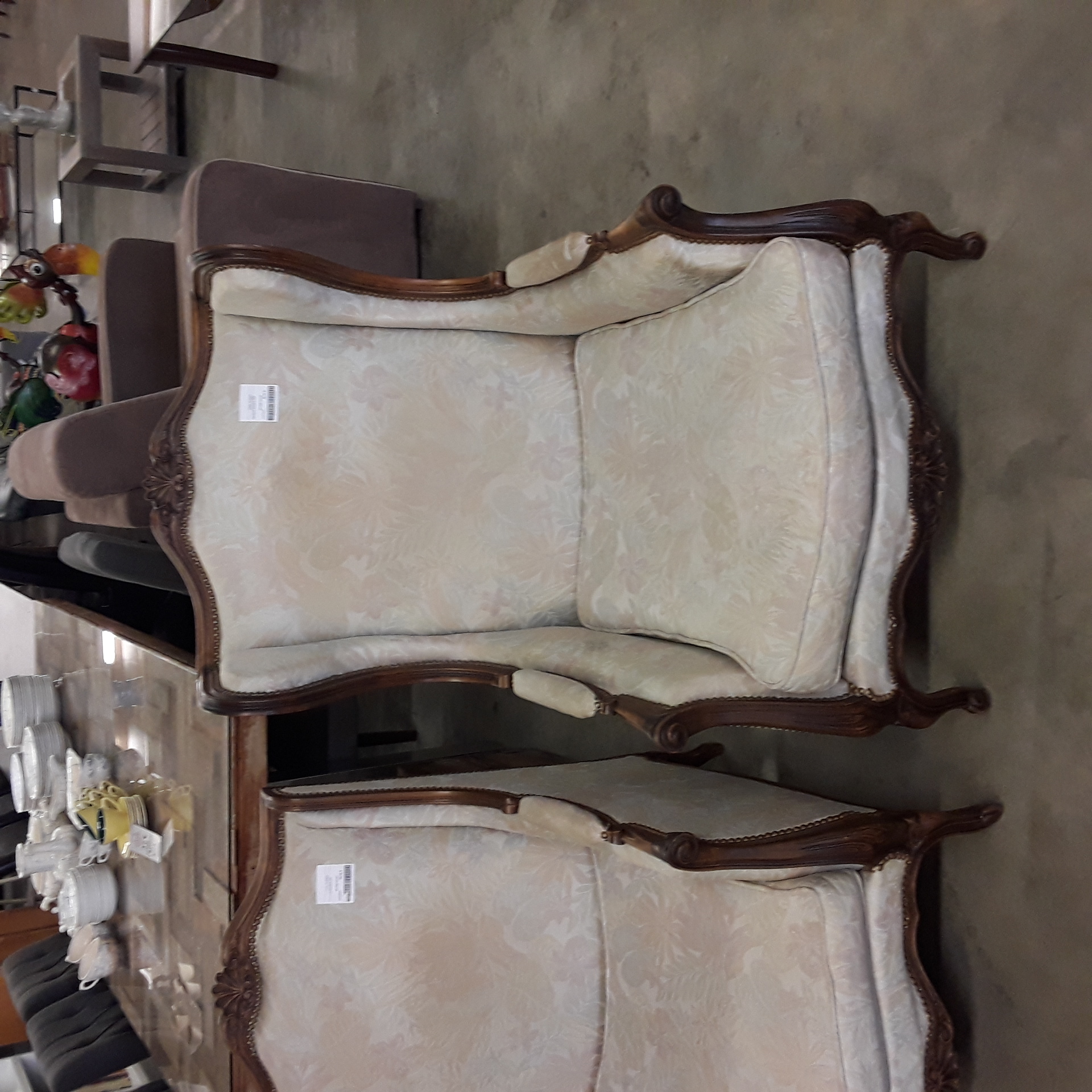 <p>Fauteuil bergère GM<br />90,00 € T.T.C<br /><a href="/Article/123328?type=depose" style="color:white;" target="_blank">Lien vers l'article</a></p>