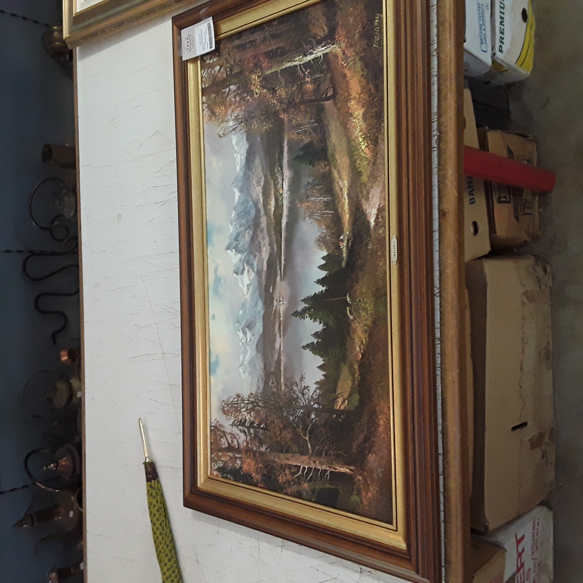 <p>Peinture Paysage avec lac<br />TRECONY<br />25,00 € T.T.C<br /><a href="/Article/124132?type=depose" style="color:white;" target="_blank">Lien vers l'article</a></p>