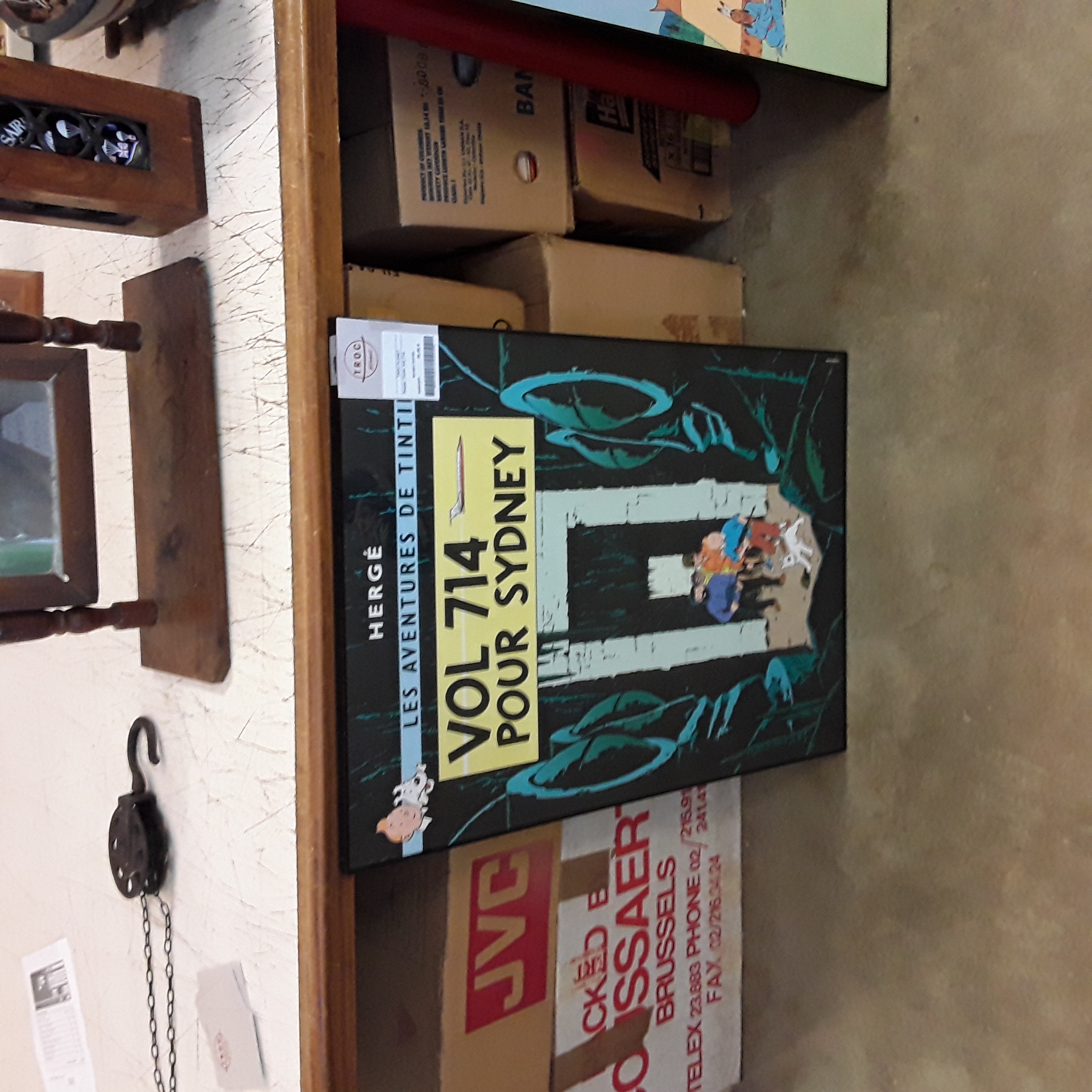<p>Poster Tintin Vol 714<br />20,00 € T.T.C<br /><a href="/Article/123709?type=depose" style="color:white;" target="_blank">Lien vers l'article</a></p>