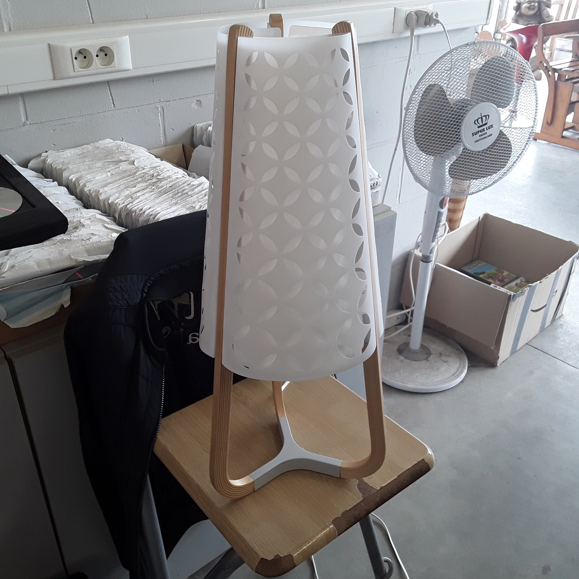 <p>Lampe IKEA<br />15,00 € T.T.C<br /><a href="/Article/122370?type=depose" style="color:white;" target="_blank">Lien vers l&#39;article</a></p>
