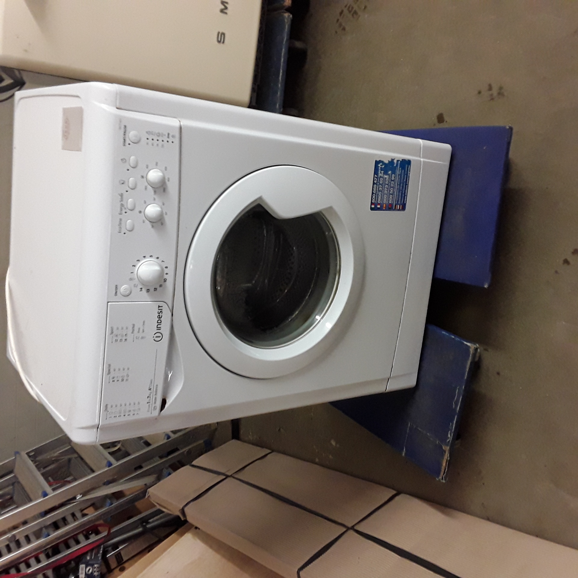 <p>Machine a laver<br />INDESIT<br />50,00 € T.T.C<br /><a href="/Article/123434?type=depose" style="color:white;" target="_blank">Lien vers l'article</a></p>