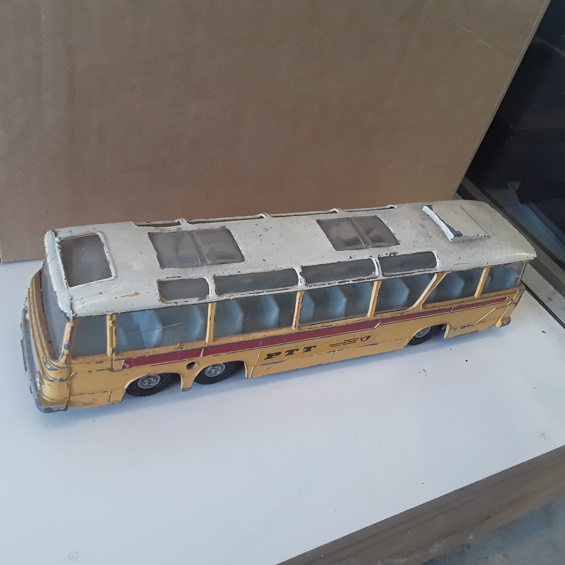<p>Bus poste suisse Dinky<br />Supertoy sans boite<br />40,00 € T.T.C<br /><a href="/Article/122266?type=depose" style="color:white;" target="_blank">Lien vers l&#39;article</a></p>
