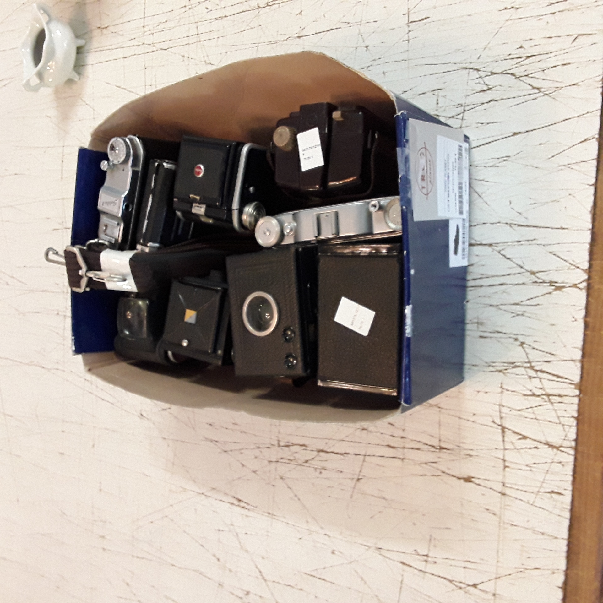 <p>Lot d appareilles photos<br />70,00 € T.T.C<br /><a href="/Article/123489?type=depose" style="color:white;" target="_blank">Lien vers l'article</a></p>