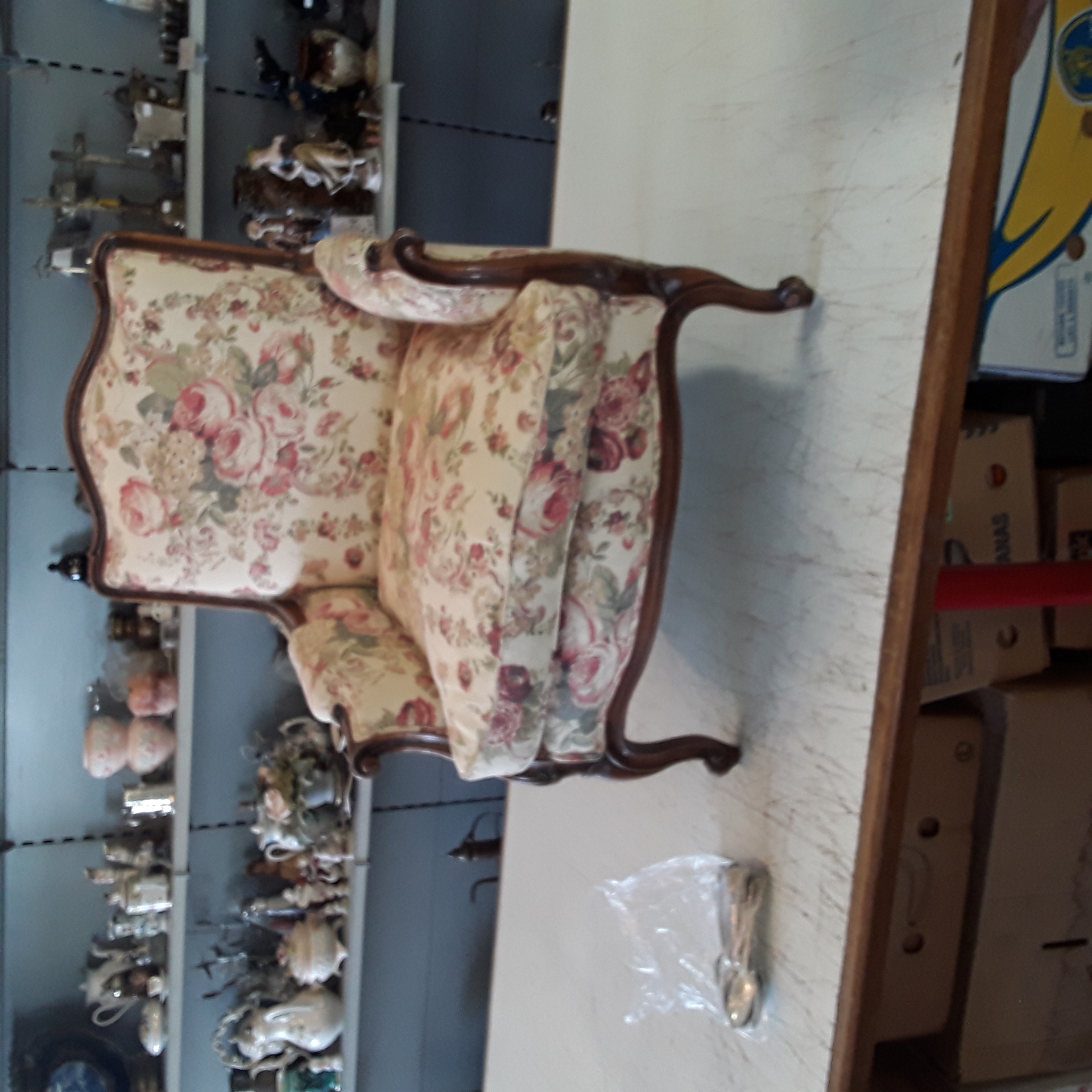 <p>Fauteuil  Cabriolet louis xv<br />70,00 € T.T.C<br /><a href="/Article/124682?type=depose" style="color:white;" target="_blank">Lien vers l'article</a></p>