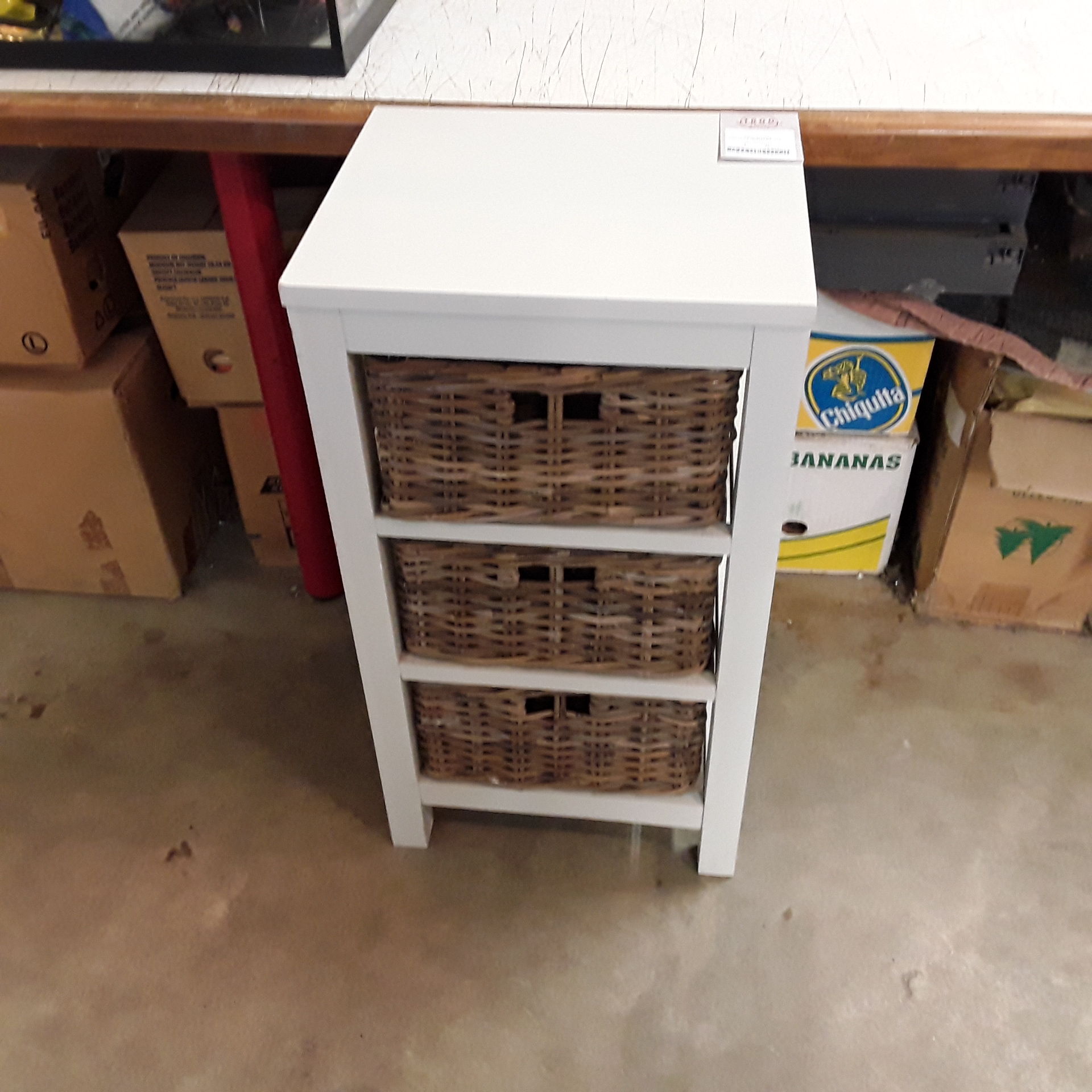 <p>Colonne 3 paniers tressés<br />25,00 € T.T.C<br /><a href="/Article/122922?type=depose" style="color:white;" target="_blank">Lien vers l'article</a></p>