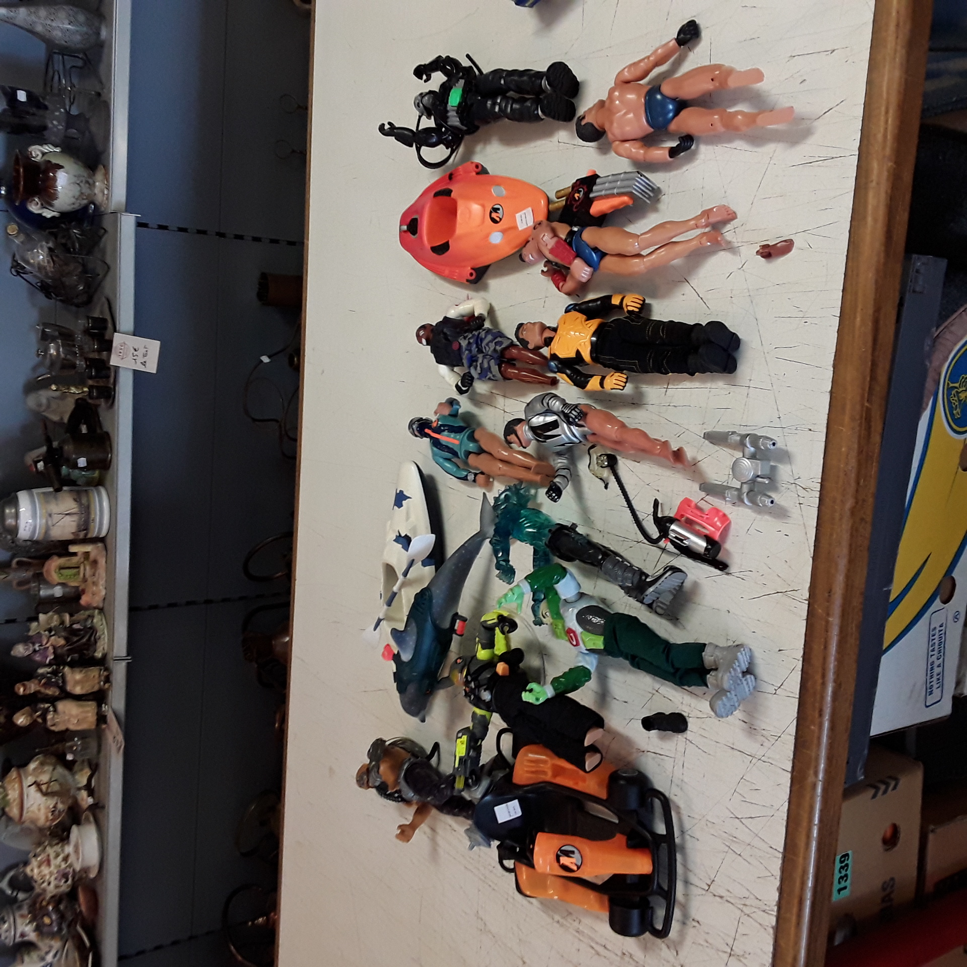 <p>Lot figurine Action Man<br />1990 <br />100,00 € T.T.C<br /><a href="/Article/123811?type=depose" style="color:white;" target="_blank">Lien vers l'article</a></p>