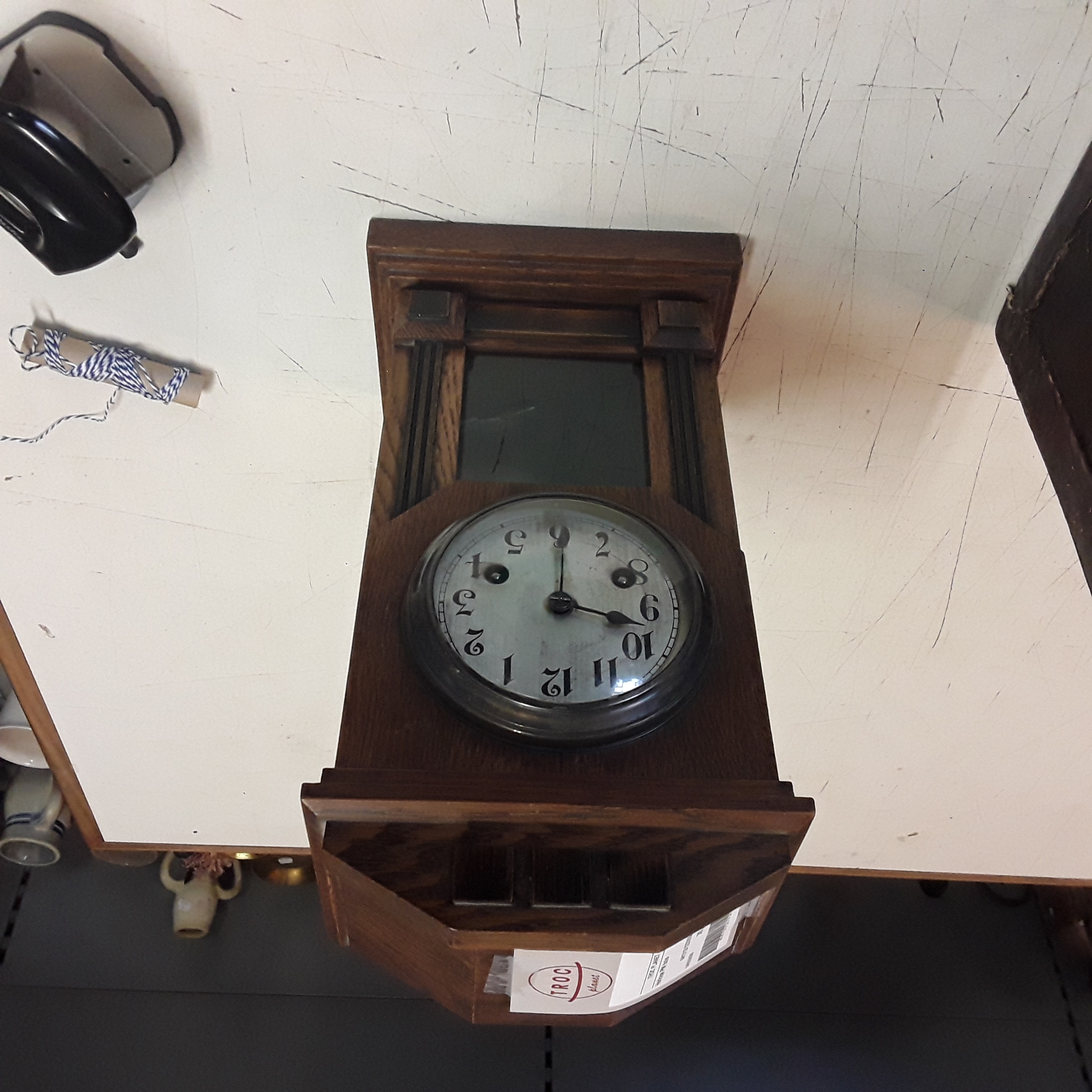 <p>Horloge PM bois<br />30,00 € T.T.C<br /><a href="/Article/123355?type=depose" style="color:white;" target="_blank">Lien vers l'article</a></p>