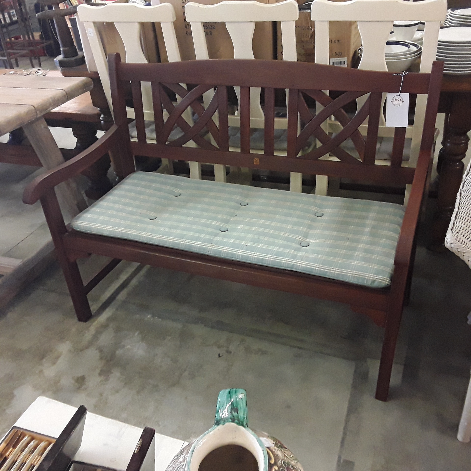 <p>Banc de jardin en bois<br />80,00 € T.T.C<br /><a href="/Article/122435?type=depose" style="color:white;" target="_blank">Lien vers l'article</a></p>