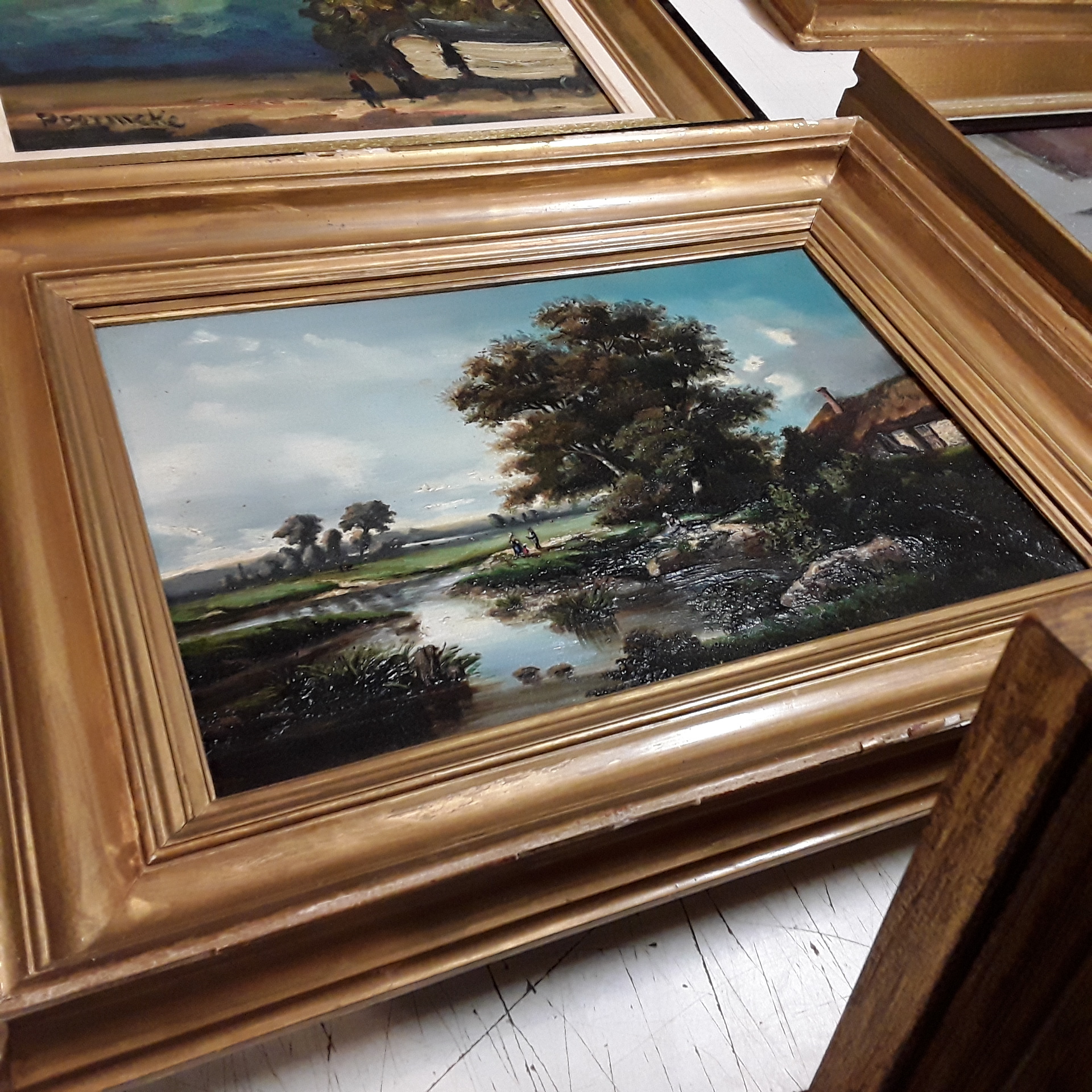 <p>Tableau paysage<br />Non signé<br />80,00 € T.T.C<br /><a href="/Article/122862?type=depose" style="color:white;" target="_blank">Lien vers l&#39;article</a></p>