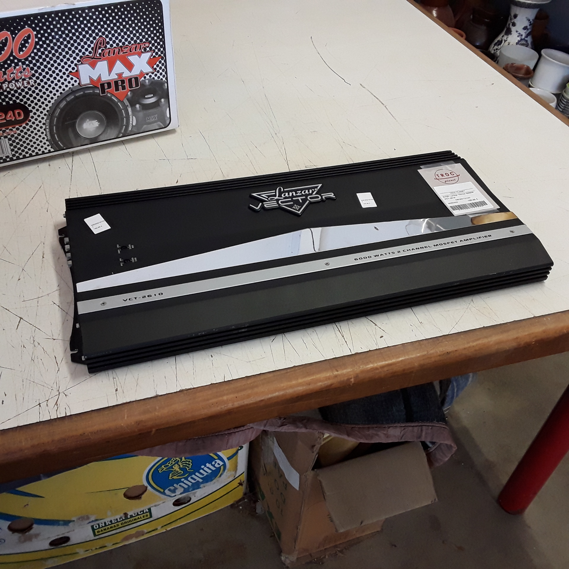 <p>Ampli Lanzar Vector 6000W<br />VCT-2610<br />100,00 € T.T.C<br /><a href="/Article/121542?type=depose" style="color:white;" target="_blank">Lien vers l&#39;article</a></p>