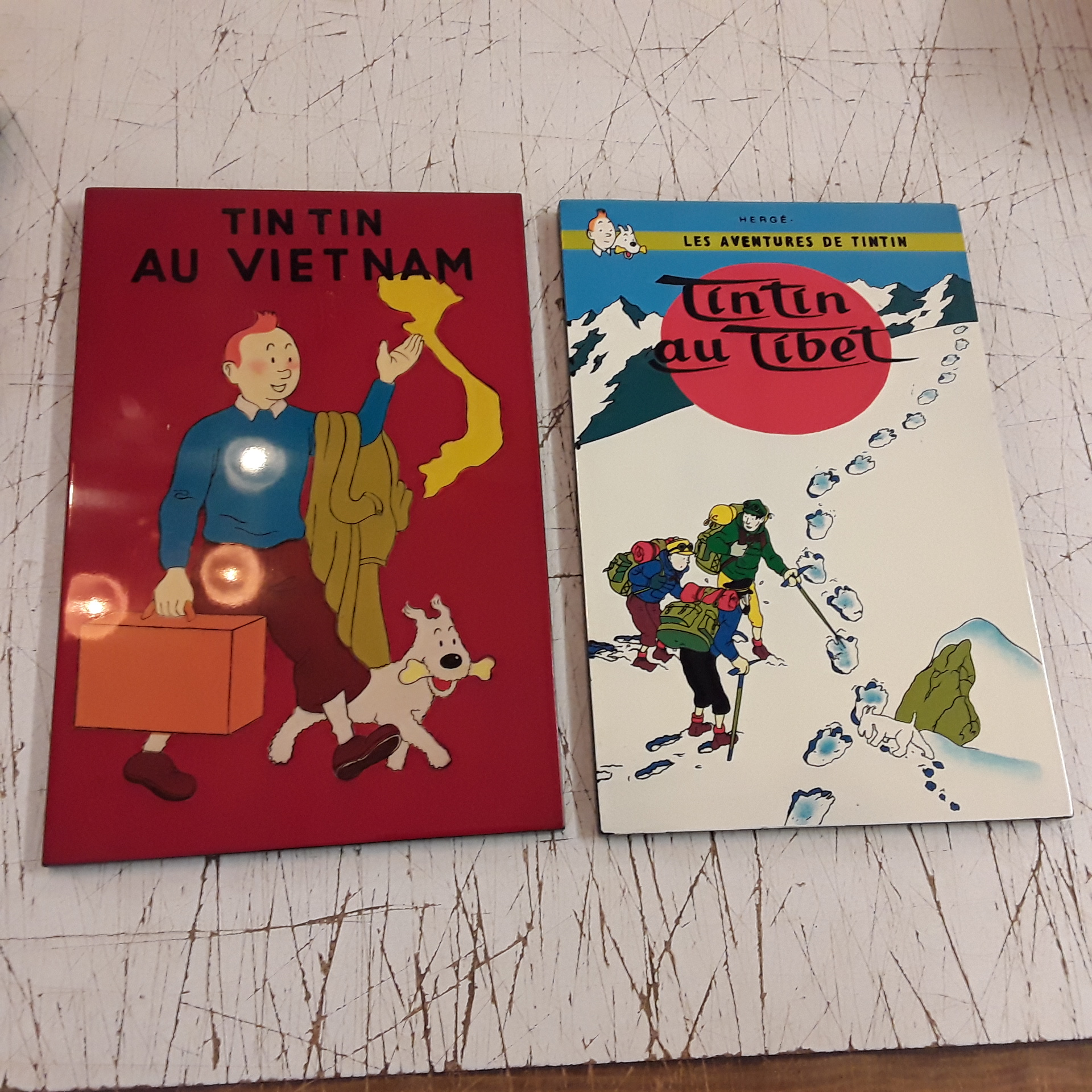 <p>Plaque Tintin<br />15,00 € T.T.C<br /><a href="/Article/122660?type=depose" style="color:white;" target="_blank">Lien vers l&#39;article</a></p>