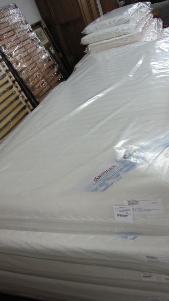 <p>Matelas Cirrus 90 x 200 Cm<br />21cm/5zon/ress ensachés/déhous<br />389,00 € T.T.C<br /><a href="/Article/797?type=neuf" style="color:white;" target="_blank">Lien vers l&#39;article</a></p>