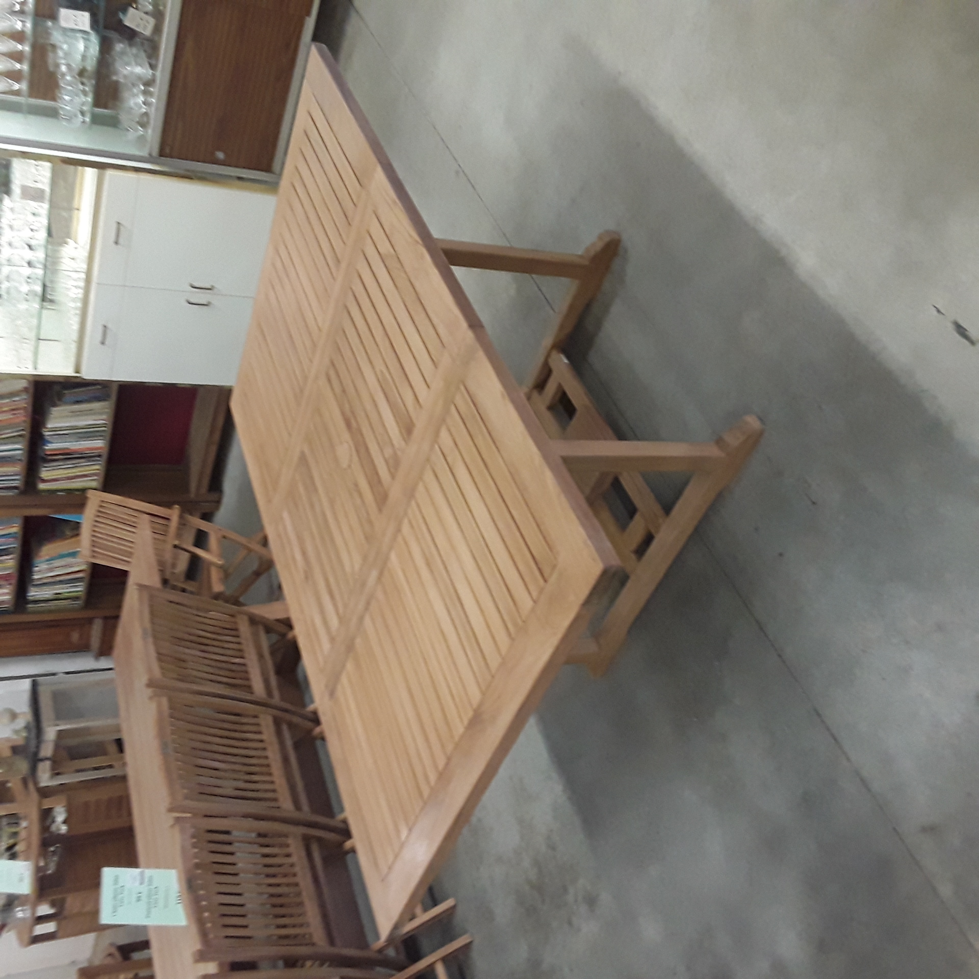 <p>Table 120 x 120/180 Cm<br />carrée / rectangle Top 4 Cm<br />549,00 € T.T.C<br /><a href="/Article/4770?type=neuf" style="color:white;" target="_blank">Lien vers l'article</a></p>
