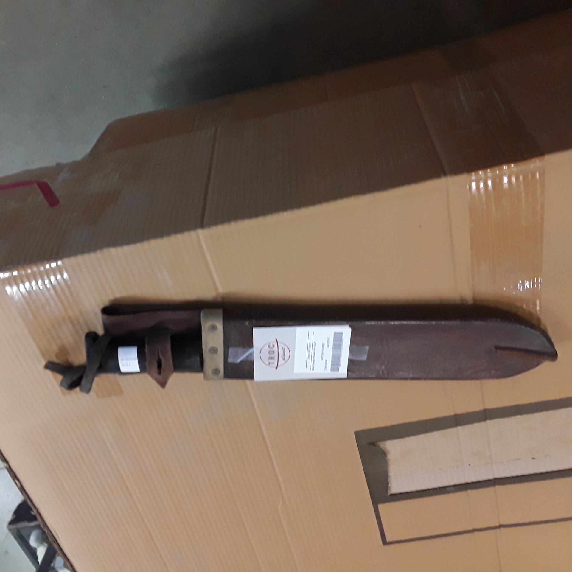 <p>Machette étuis en cuir<br />50,00 € T.T.C<br /><a href="/Article/123082?type=depose" style="color:white;" target="_blank">Lien vers l'article</a></p>