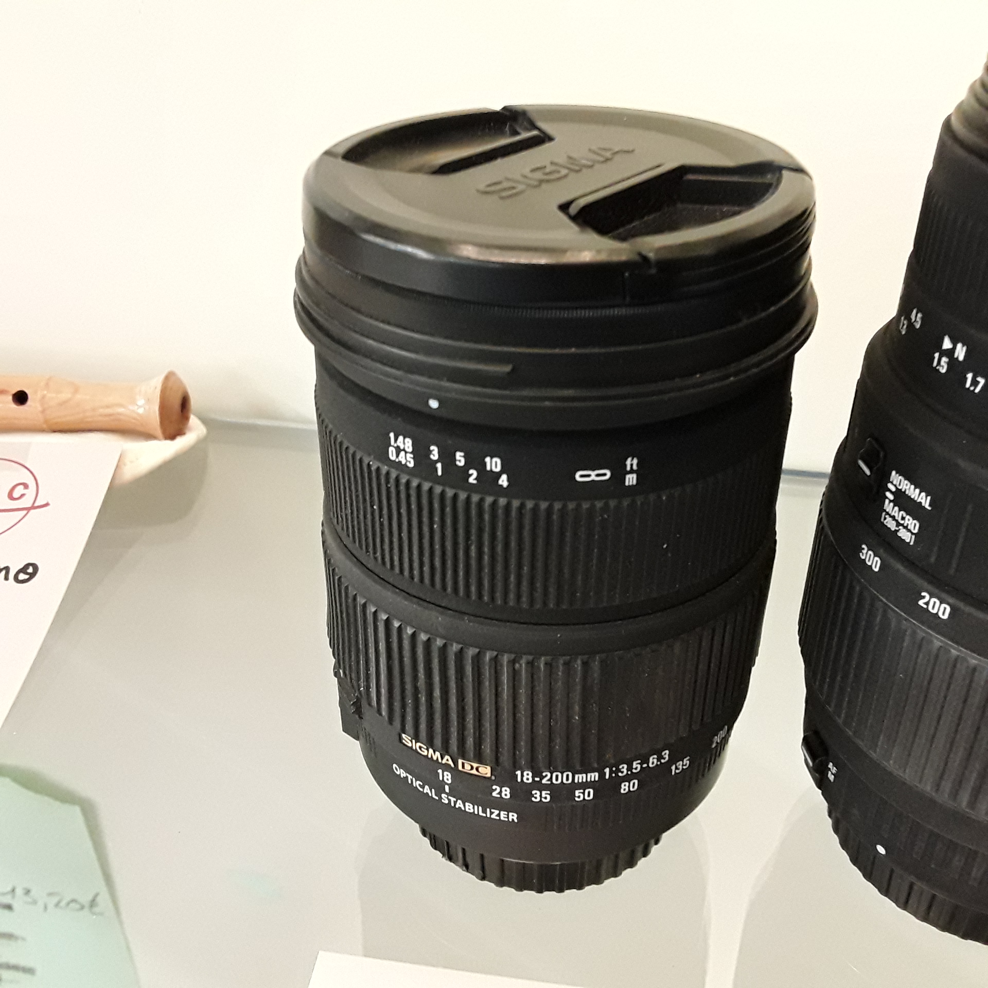 <p>Sigma DC 18-200mm<br />f/3.5-6.3<br />80,00 € T.T.C<br /><a href="/Article/122631?type=depose" style="color:white;" target="_blank">Lien vers l&#39;article</a></p>