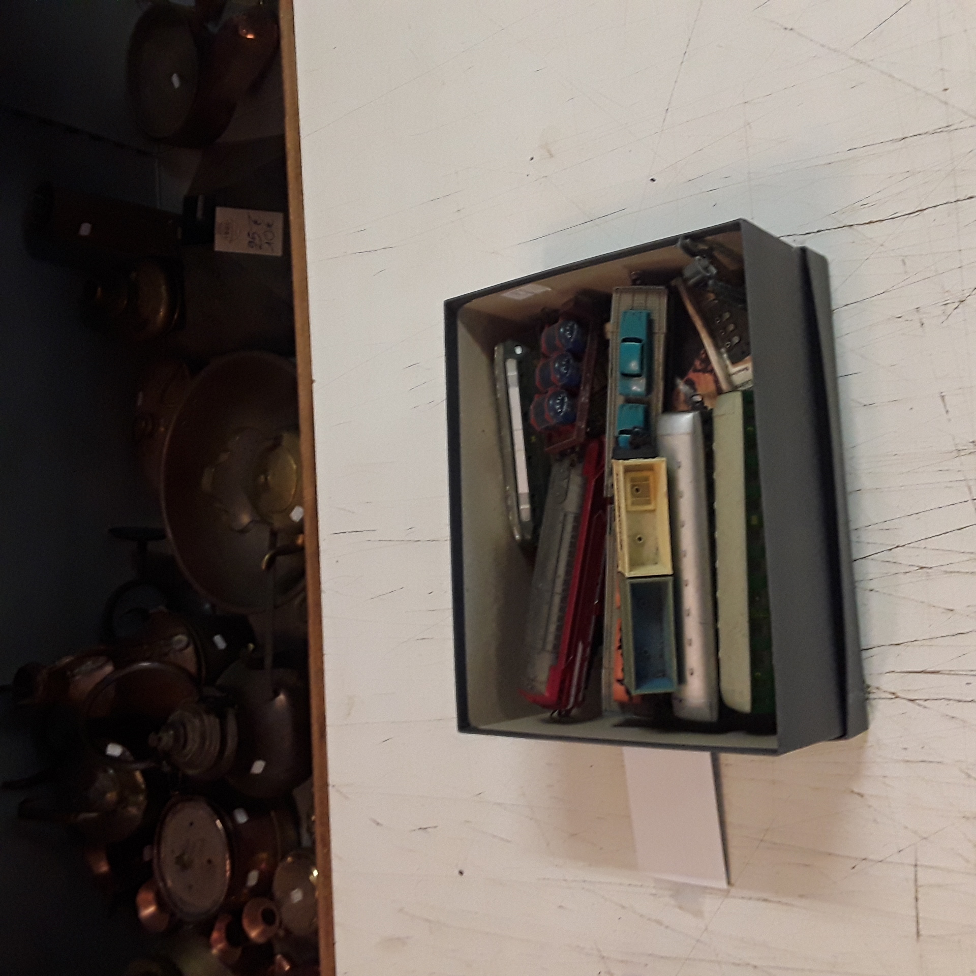 <p>Le lot de trains LIMA<br />60,00 € T.T.C<br /><a href="/Article/123348?type=depose" style="color:white;" target="_blank">Lien vers l'article</a></p>