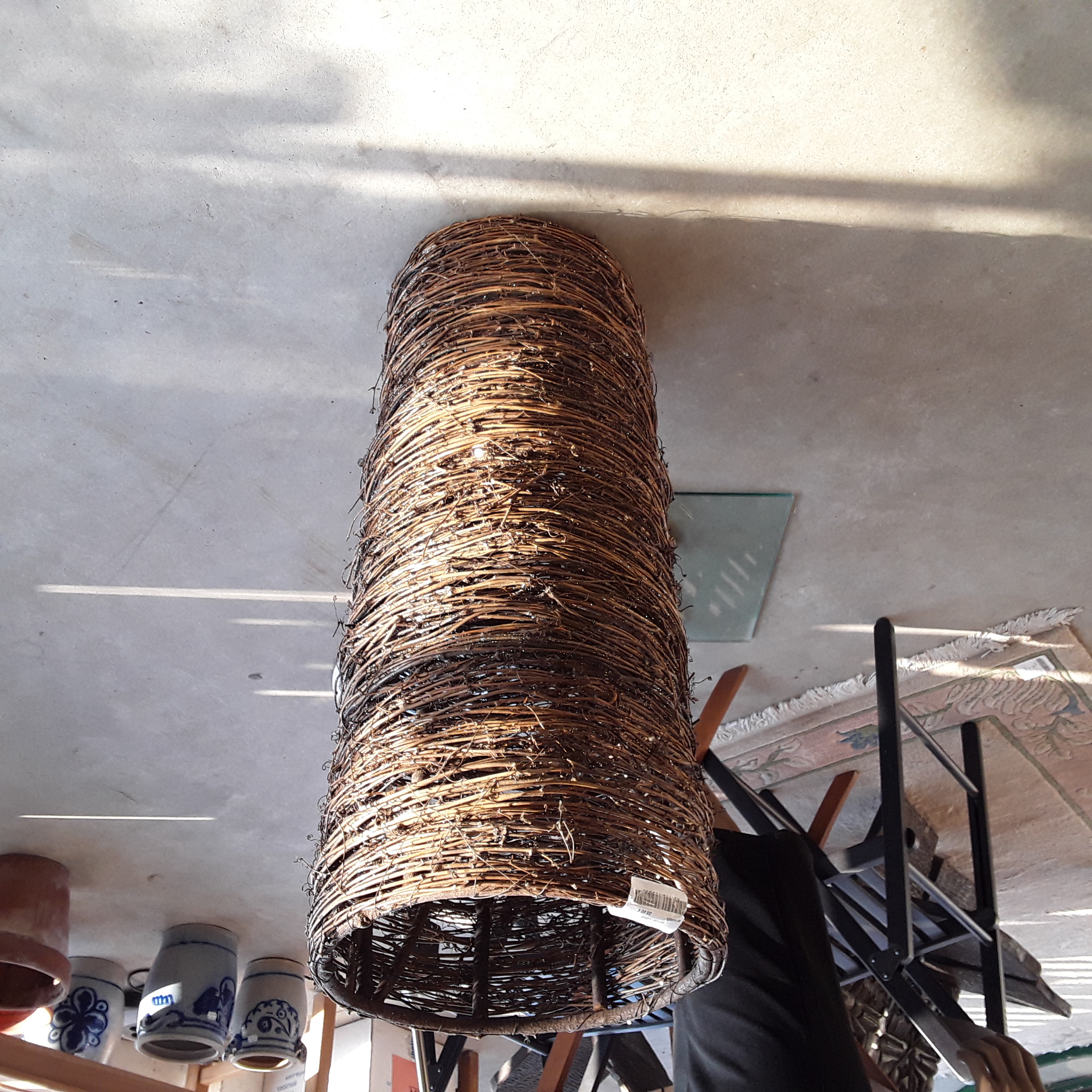 <p>Deco ronde branchage tressé<br />20,00 € T.T.C<br /><a href="/Article/122929?type=depose" style="color:white;" target="_blank">Lien vers l'article</a></p>