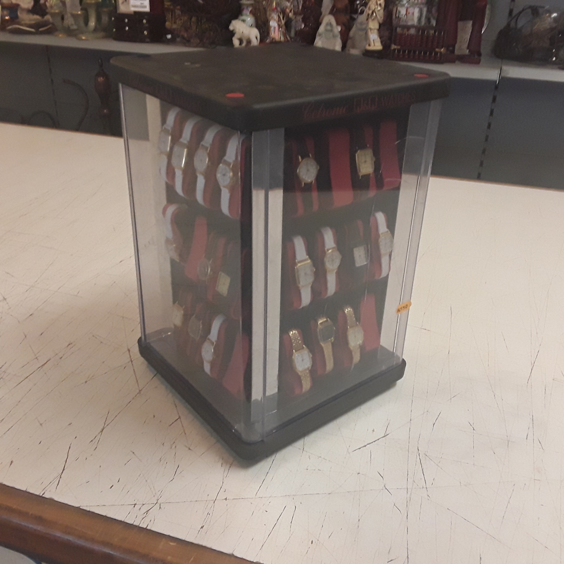 <p>Montre Quartz<br />25,00 € T.T.C<br /><a href="/Article/122528?type=depose" style="color:white;" target="_blank">Lien vers l&#39;article</a></p>