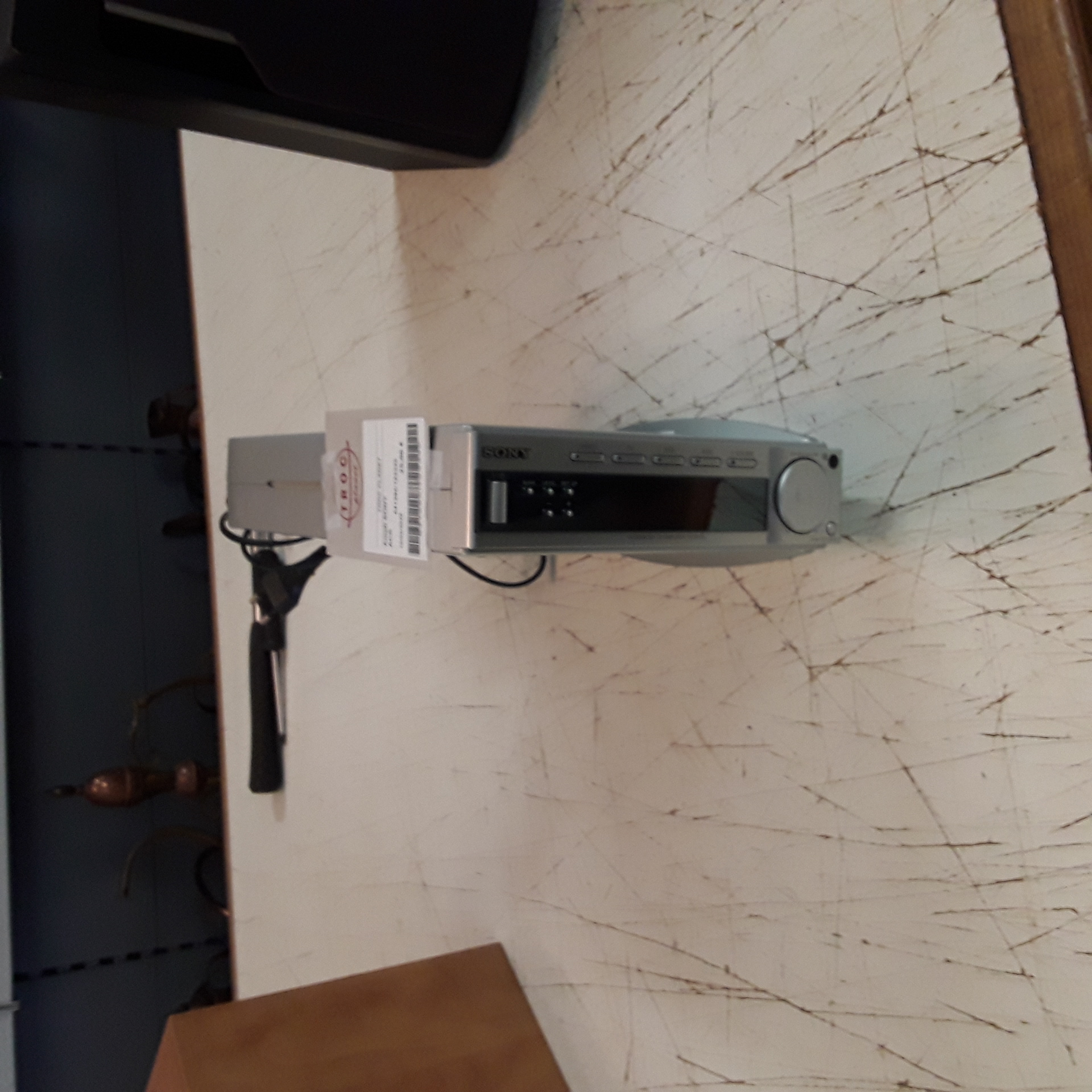 <p>Ampli SONY<br />ACS<br />25,00 € T.T.C<br /><a href="/Article/123335?type=depose" style="color:white;" target="_blank">Lien vers l'article</a></p>